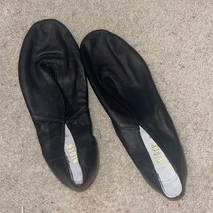 black jazz shoes